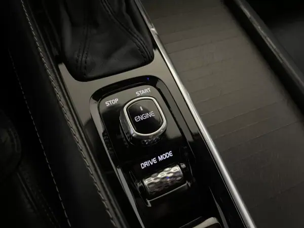 Volvo V90 Cross Country 2017 - 23500 EUR, 213000 km - AUTO.MOTO.pt - 213000km - foto 36 de 44