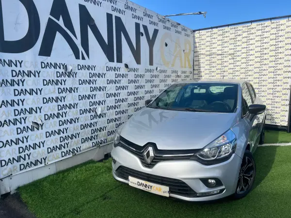 Renault Clio 2017 - 11900 EUR, 140000 km - AUTO.MOTO.pt - 140000km - foto 3 de 13
