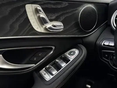 Mercedes-Benz C 250 2015 - 26990 EUR, 114830 km - AUTO.MOTO.pt - 114830km - foto 11 de 16