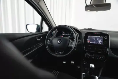 Renault Clio 2019 - 13950 EUR, 33271 km - 33271km - foto 48 de 59
