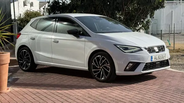 SEAT Ibiza 2021 - 15990 EUR, 70000 km - AUTO.MOTO.pt - 70000km - foto 17 de 33