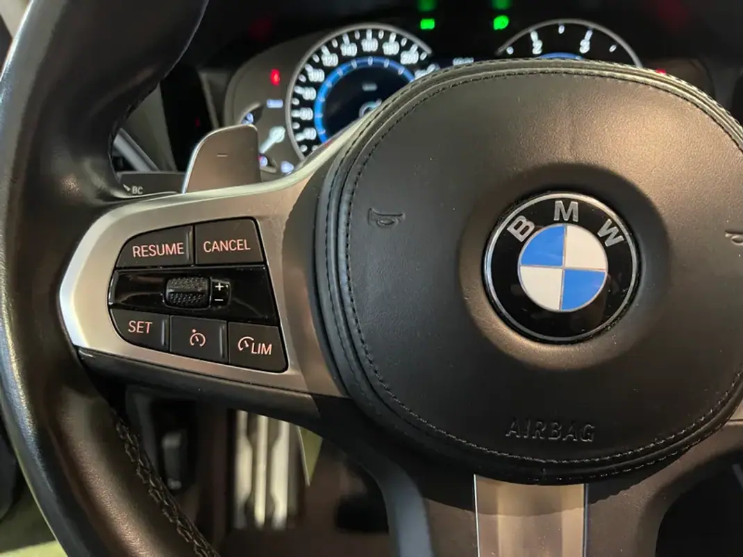 BMW 318 2020 - 27900 EUR, 184000 km - AUTO.MOTO.pt - 184000km - foto 19 de 40