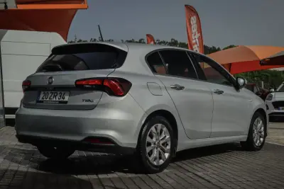 Fiat Tipo 2019 - 11880 EUR, 100620 km - AUTO.MOTO.pt - 100620km - foto 12 de 22