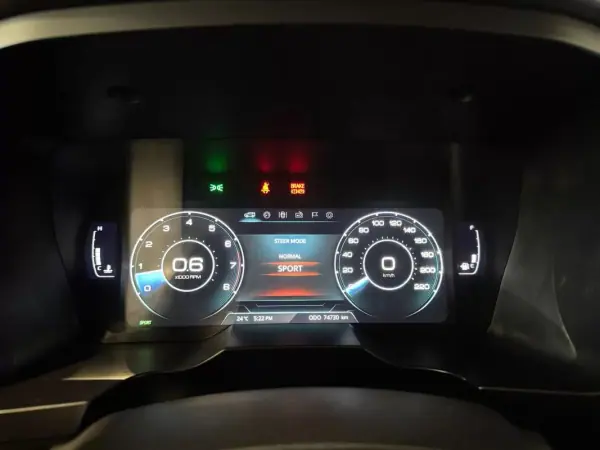 KGM Korando 2020 - 17900 EUR, 74729 km - AUTO.MOTO.pt - 74729km - foto 33 de 49