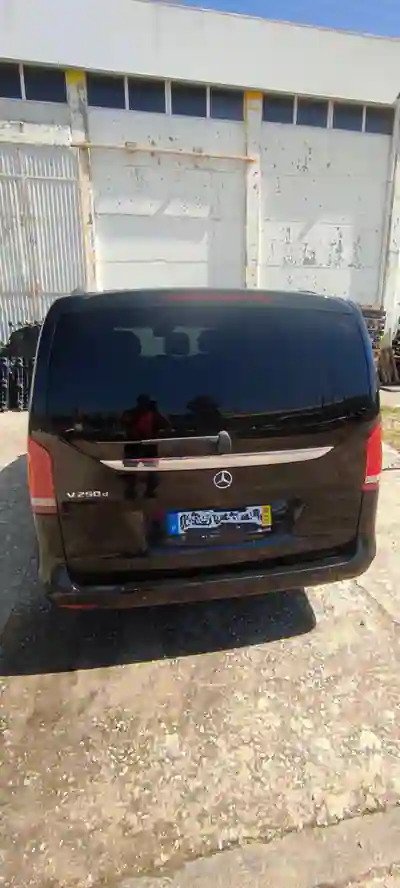 Mercedes-Benz V 250 2016 - 20350 EUR, 360000 km - AUTO.MOTO.pt - 360000km - foto 3 de 14