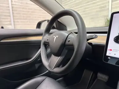 Tesla Model 3 2022 - 27950 EUR, 58153 km - AUTO.MOTO.pt - 58153km - foto 42 de 50