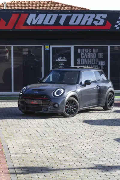 MINI 3 Portas 2014 - 17900 EUR, 187871 km - AUTO.MOTO.pt - 187871km - foto 3 de 26
