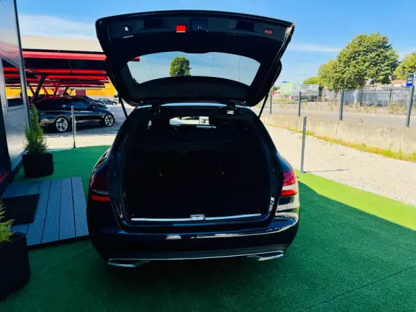 Mercedes-Benz C 220 2019 - 32000 EUR, 160000 km - AUTO.MOTO.pt - 160000km - foto 13 de 30