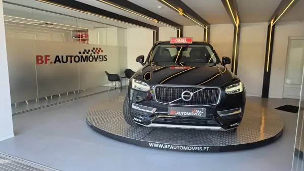Volvo XC 90 2016 - 27900 EUR, 185393 km - AUTO.MOTO.pt - 185393km - foto 11 de 58