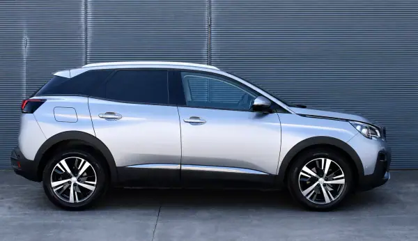 Peugeot 3008 2016 - 16250 EUR, 118234 km - AUTO.MOTO.pt - 118234km - foto 4 de 30