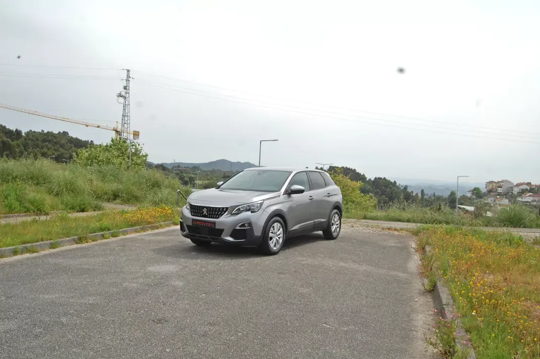 Peugeot 3008 2016 - 14750 EUR, 169391 km - AUTO.MOTO.pt - 169391km - foto 2 de 10