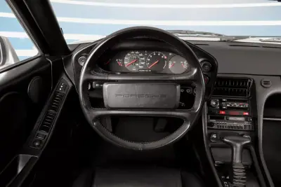 Porsche 928 1988 - 52500 EUR, 62911 km - AUTO.MOTO.pt - 62911km - foto 7 de 16