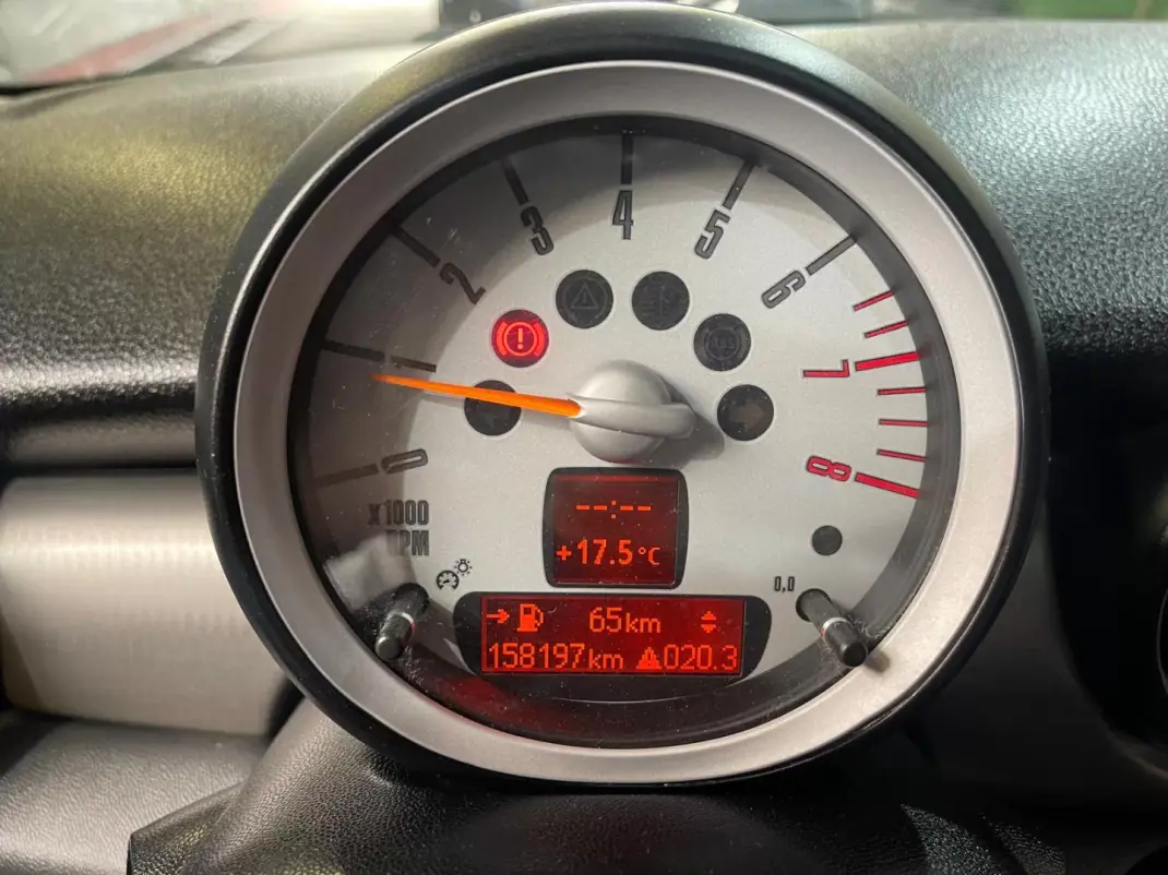 MINI Cooper S 2008 - 8999 EUR, 158000 km - AUTO.MOTO.pt - 158000km - foto 40 de 48
