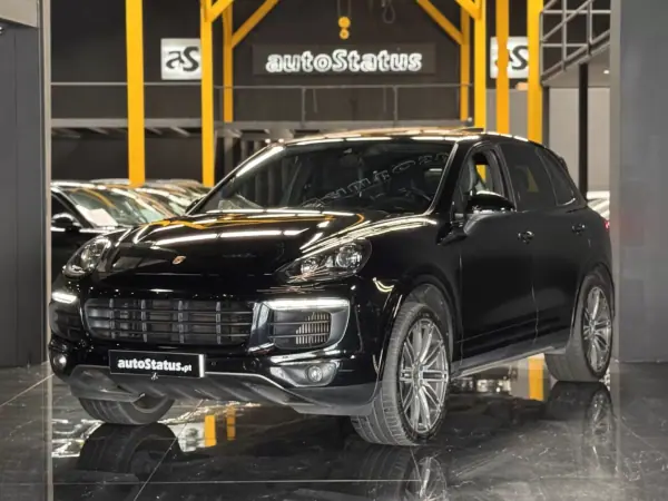 Porsche Cayenne 2017 - 42990 EUR, 155600 km - AUTO.MOTO.pt - 155600km - foto 3 de 31
