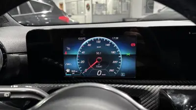 Mercedes-Benz A 180 2021 - 22999 EUR, 70121 km - AUTO.MOTO.pt - 70121km - foto 11 de 33