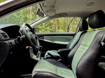 Toyota Corolla 2002 - 11900 EUR, 196000 km - AUTO.MOTO.pt - 196000km - foto 13 de 23