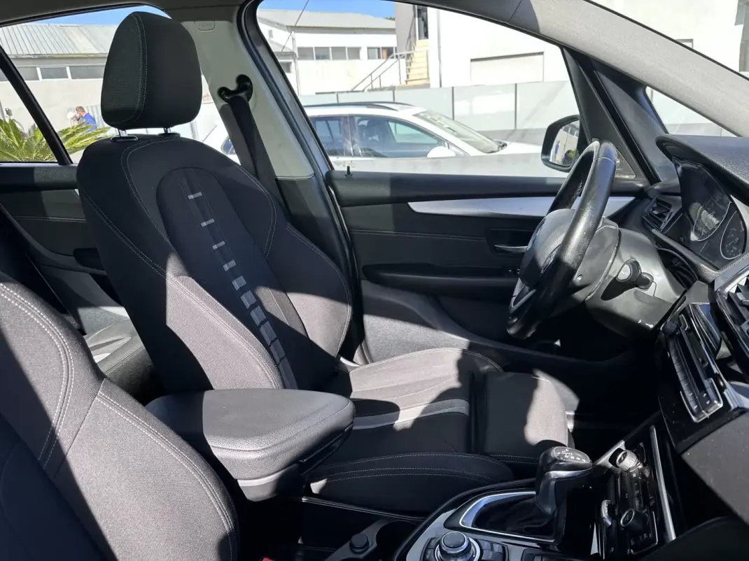 BMW 216 Gran Tourer 2015 - 14900 EUR, 180000 km - AUTO.MOTO.pt - 180000km - foto 66 de 77