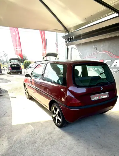 Lancia Y 1996 - 1000 EUR, 261407 km - AUTO.MOTO.pt - 261407km - foto 2 de 5