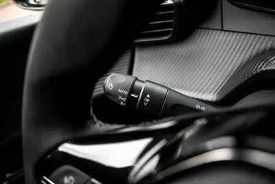 Peugeot e-208 2023 - 17800 EUR, 18457 km - AUTO.MOTO.pt - 18457km - foto 16 de 41