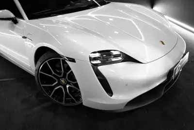 Porsche Taycan Sport Turismo 2023 — foto 3 de 18