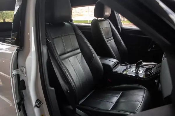 Land Rover Range Rover Evoque 2020 - 32990 EUR, 129590 km - 129590km - foto 24 de 38