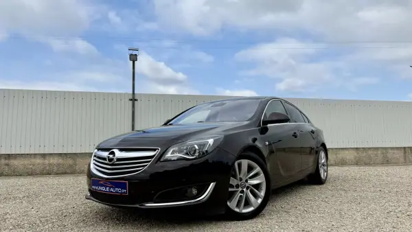 Opel Insignia 2016 - 12500 EUR, 164000 km - AUTO.MOTO.pt - 164000km - foto 3 de 61