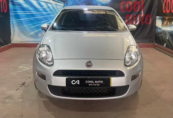 Fiat Punto 2015 - 6250 EUR, 198000 km - AUTO.MOTO.pt - 198000km - foto 2 de 31
