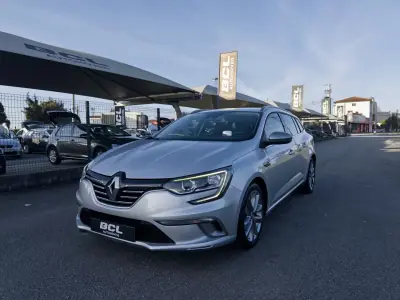 Renault Mégane Sport Tourer 2016 - 13990 EUR, 163000 km - AUTO.MOTO.pt - 163000km - foto 4 de 47