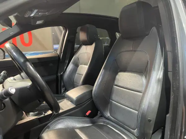 Jaguar E-Pace 2018 - 20899 EUR, 129000 km - 129000km - foto 31 de 48