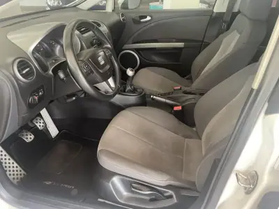 SEAT Leon 2012 - 12900 EUR, 163105 km - AUTO.MOTO.pt - 163105km - foto 9 de 27