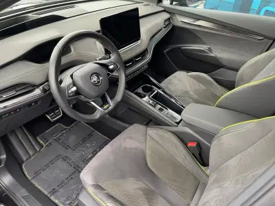 Skoda Enyaq Coupé 2023 - 44900 EUR, 55000 km - 55000km - foto 6 de 14