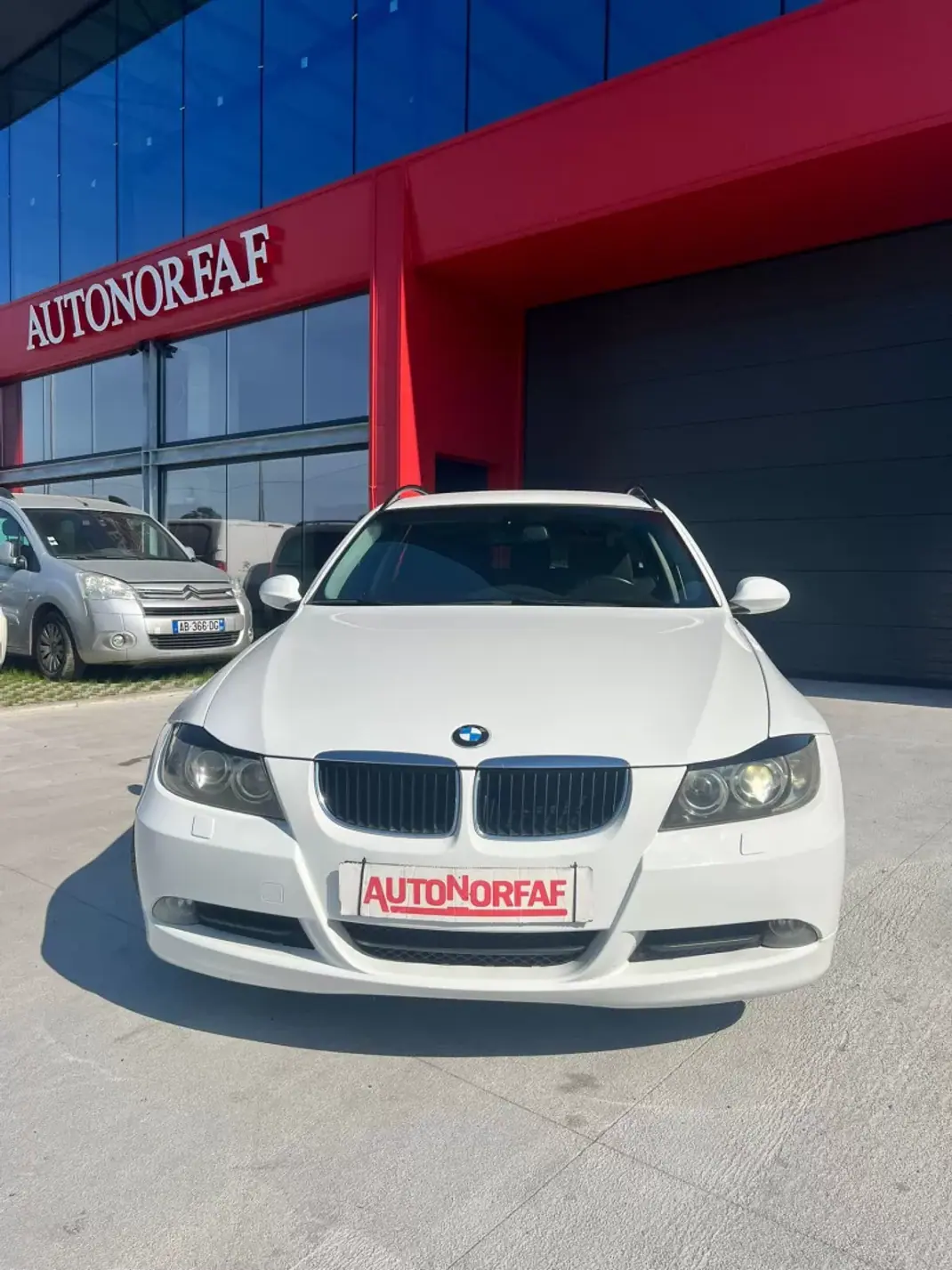 BMW 320 2008 - 12500 EUR, 361607 km - AUTO.MOTO.pt - 361607km - foto 2 de 20
