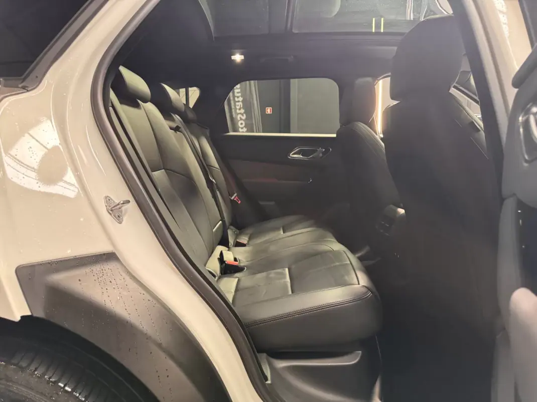 Land Rover Range Rover Velar 2024 - 69990 EUR, 33000 km - AUTO.MOTO.pt - 33000km - foto 37 de 40