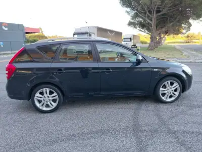 Kia Ceed SW 2008 - 4490 EUR, 182285 km - AUTO.MOTO.pt - 182285km - foto 11 de 25