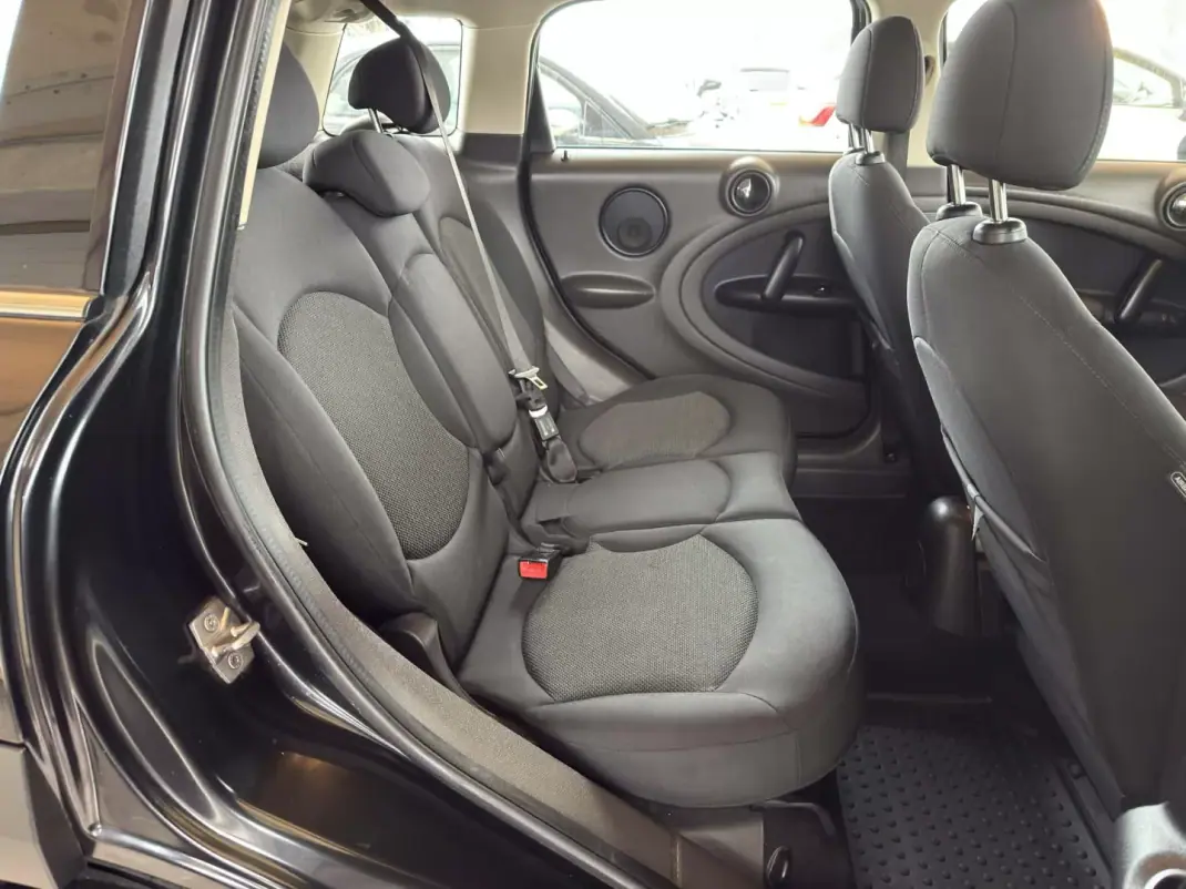 MINI Countryman 2011 - 9750 EUR, 208387 km - AUTO.MOTO.pt - 208387km - foto 25 de 30