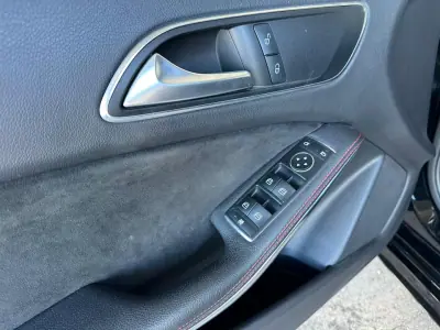 Mercedes-Benz A 180 2017 - 19900 EUR, 108222 km - AUTO.MOTO.pt - 108222km - foto 19 de 32