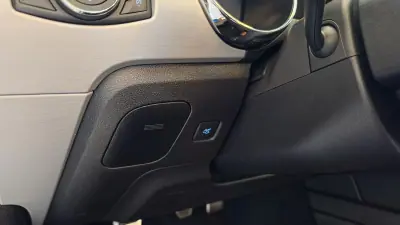 Ford Mustang 2017 - 44900 EUR, 29851 km - AUTO.MOTO.pt - 29851km - foto 42 de 58