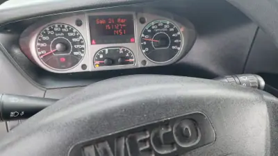 Iveco 2010 - 12500 EUR, 151000 km - AUTO.MOTO.pt - 151000km - foto 9 de 11