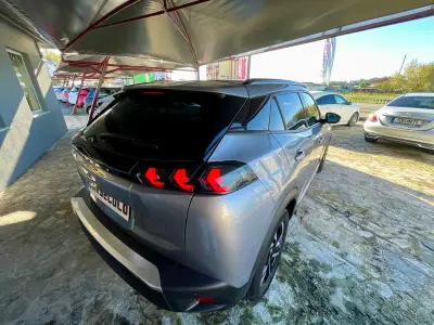 Peugeot 2008 2021 - 16950 EUR, 73469 km - AUTO.MOTO.pt - 73469km - foto 6 de 25