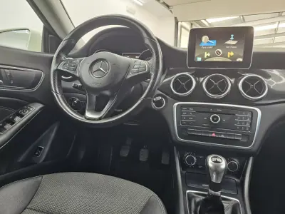 Mercedes-Benz CLA 180 2015 - 14000 EUR, 205367 km - 205367km - foto 21 de 51