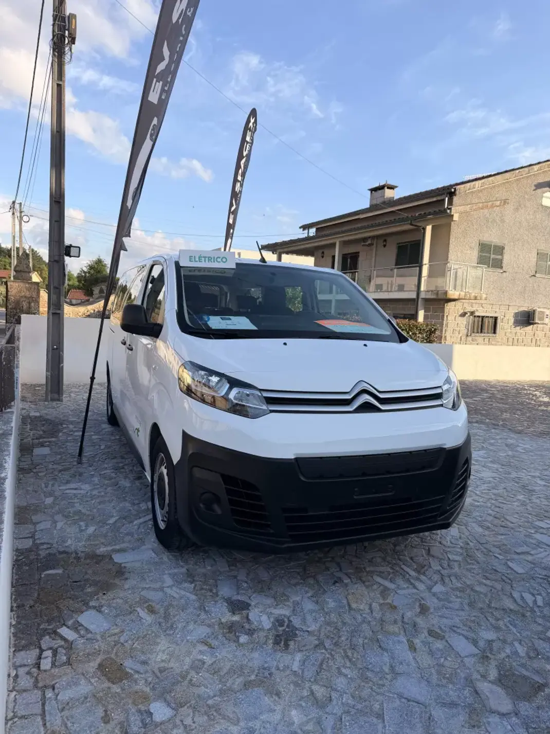 Citroën e-Jumpy 2022 - 23900 EUR, 39800 km - AUTO.MOTO.pt - 39800km - foto 4 de 11