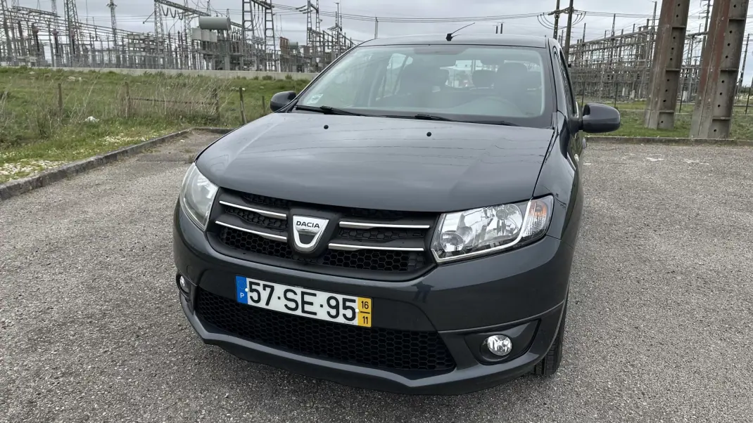 Dacia Sandero 2016 - 5950 EUR, 150000 km - AUTO.MOTO.pt - 150000km - foto 9 de 15