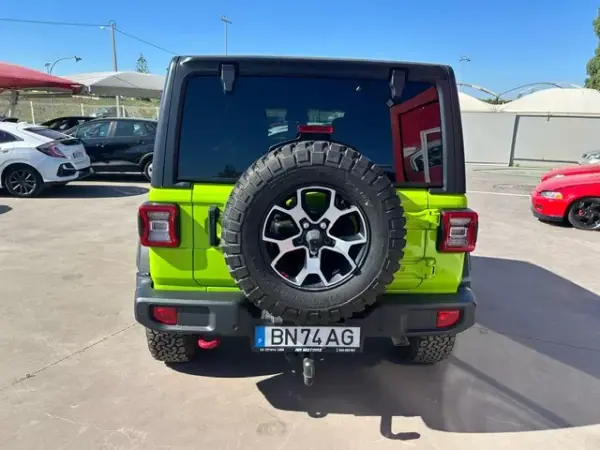 Jeep Wrangler Unlimited 2022 - 66947 EUR, 72000 km - AUTO.MOTO.pt - 72000km - foto 7 de 18