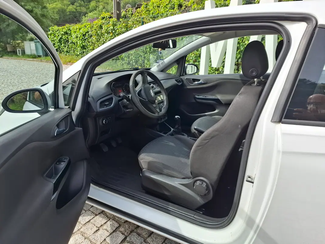 Opel CORSA VAN 1.3 CDTI 2015 - 3250 EUR, 280000 km - AUTO.MOTO.pt - 280000km - foto 10 de 11