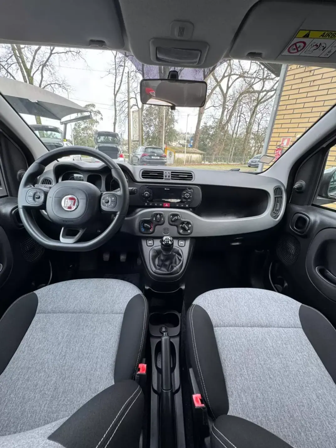 Fiat Panda 2019 - 8750 EUR, 59463 km - AUTO.MOTO.pt - 59463km - foto 13 de 14