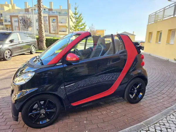 Smart Fortwo Cabrio 2012 - 8480 EUR, 79000 km - AUTO.MOTO.pt - 79000km - foto 9 de 14