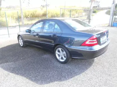 Mercedes-Benz C 220 2004 — foto 4 de 15