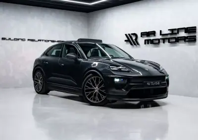Porsche Macan 2024 - 87950 EUR, 16000 km - AUTO.MOTO.pt - 16000km - foto 2 de 60
