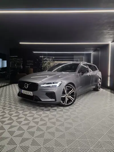 Volvo V60 2021 — foto 2 de 28