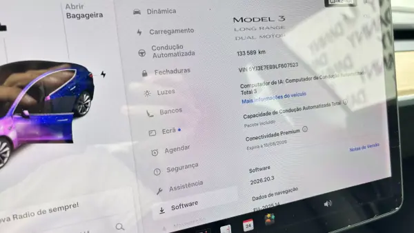 Tesla Model 3 2019 - 25990 EUR, 133000 km - AUTO.MOTO.pt - 133000km - foto 6 de 7